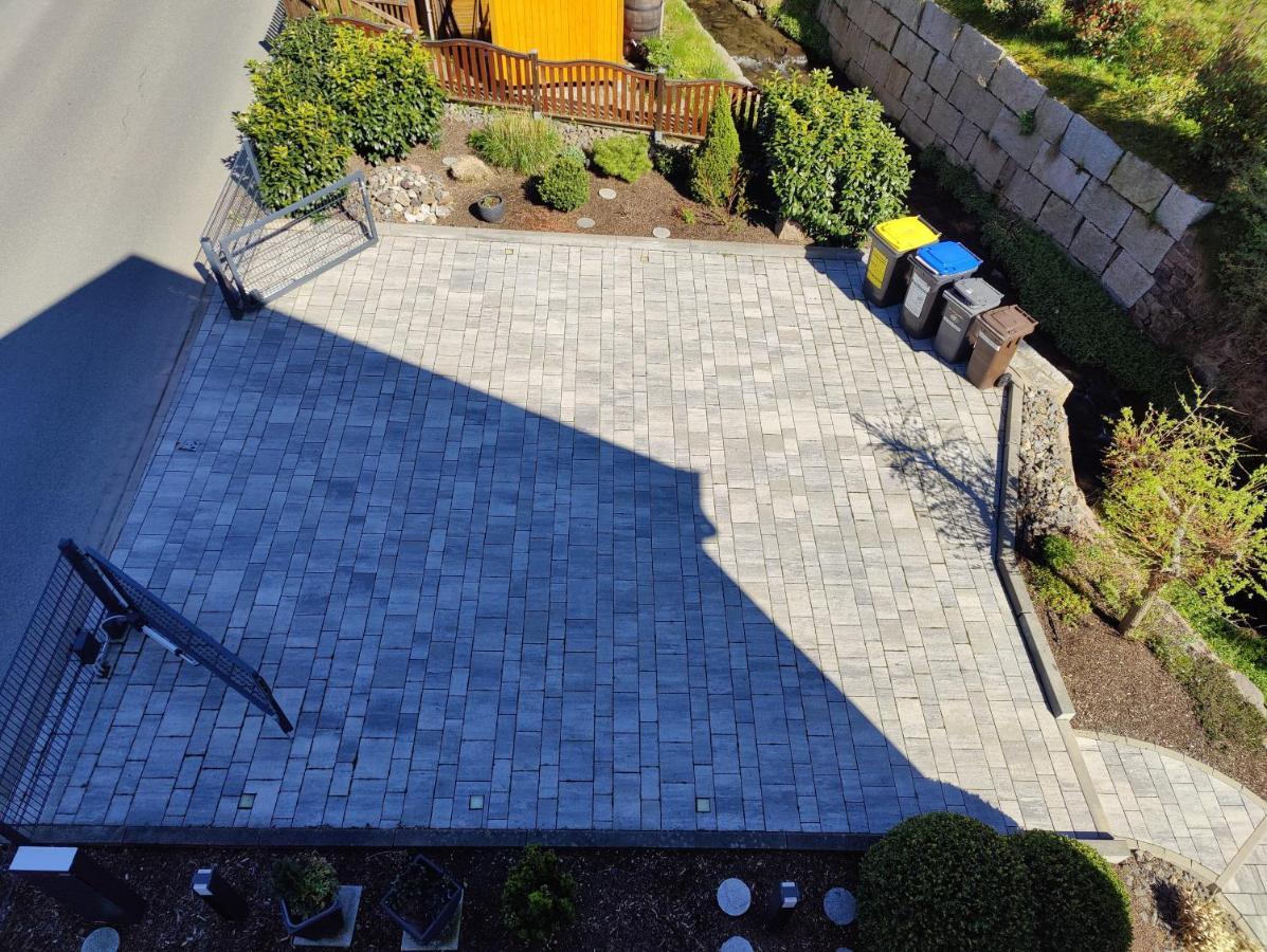 Ferienhaus Villa Adelsberg Mit Dachterrasse In Zentraler Lage Fuer Bis Zu 10 Personen Chemnitz Exterior photo