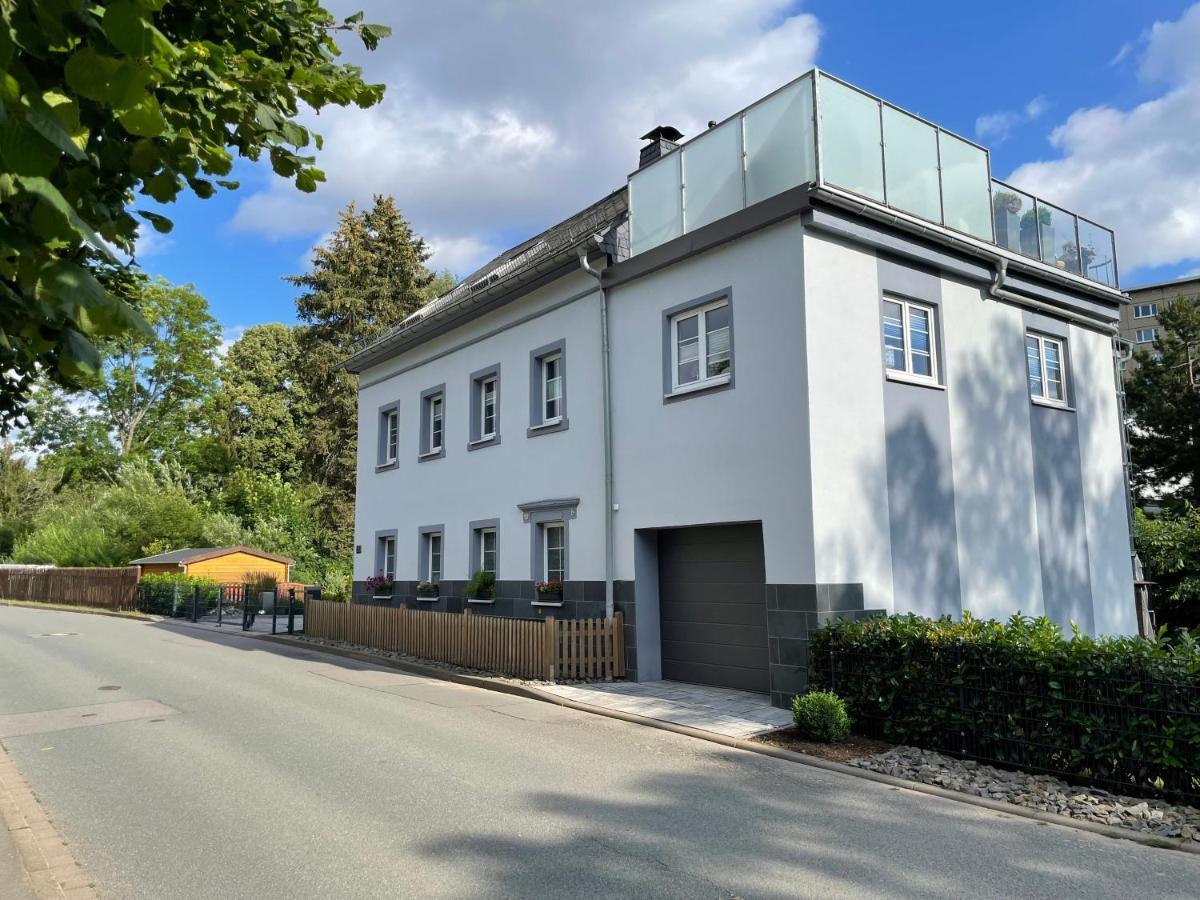 Ferienhaus Villa Adelsberg Mit Dachterrasse In Zentraler Lage Fuer Bis Zu 10 Personen Chemnitz Exterior photo