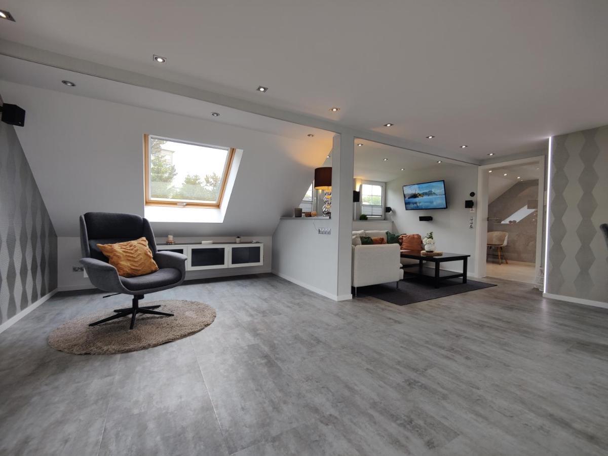 Ferienhaus Villa Adelsberg Mit Dachterrasse In Zentraler Lage Fuer Bis Zu 10 Personen Chemnitz Exterior photo