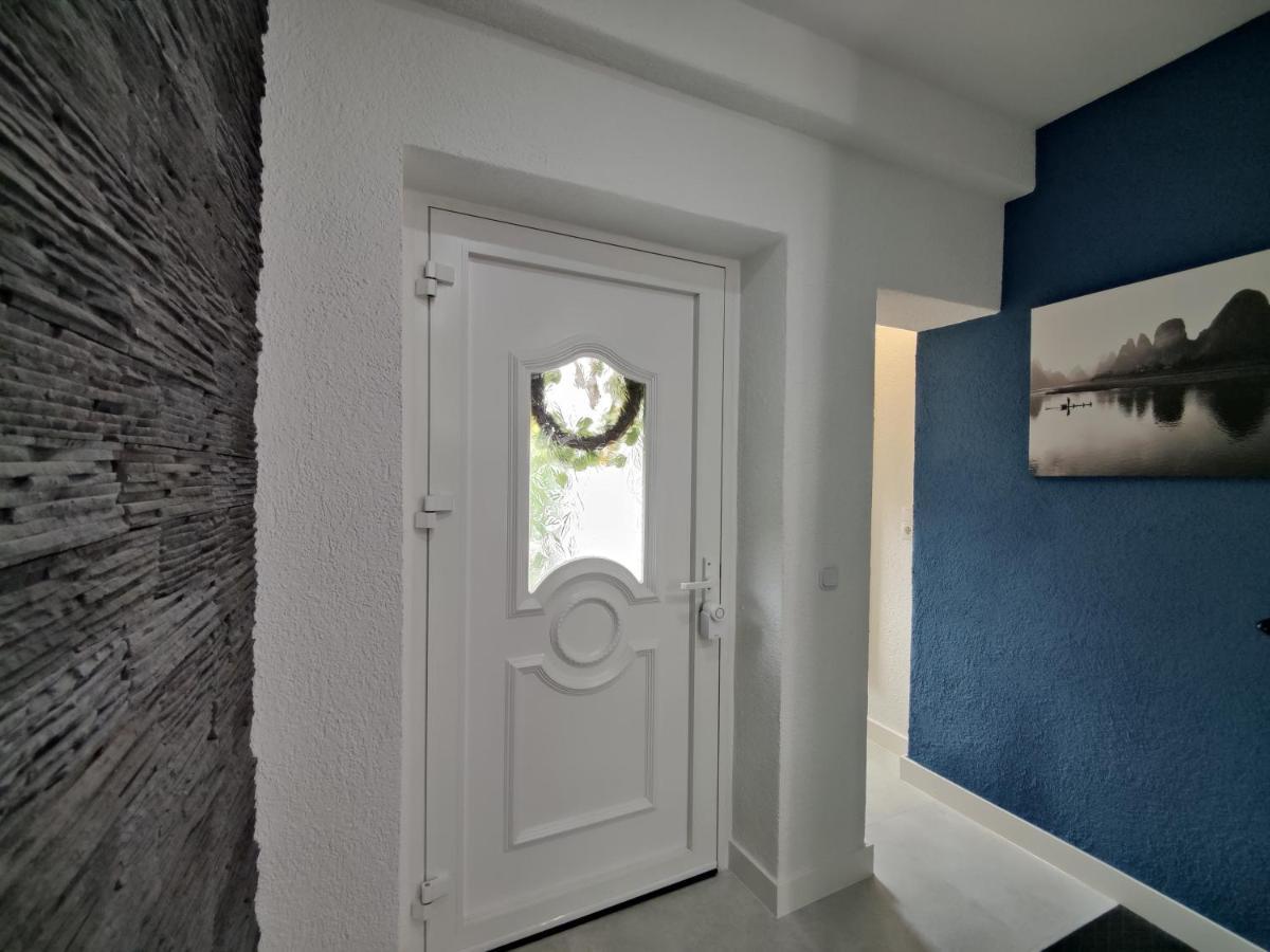 Ferienhaus Villa Adelsberg Mit Dachterrasse In Zentraler Lage Fuer Bis Zu 10 Personen Chemnitz Exterior photo
