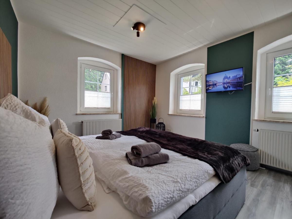 Ferienhaus Villa Adelsberg Mit Dachterrasse In Zentraler Lage Fuer Bis Zu 10 Personen Chemnitz Exterior photo
