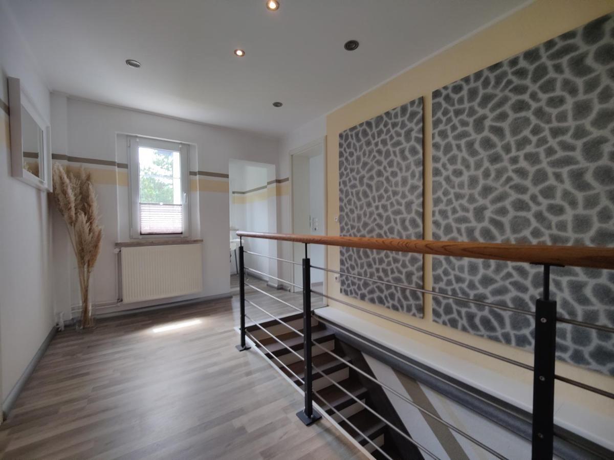 Ferienhaus Villa Adelsberg Mit Dachterrasse In Zentraler Lage Fuer Bis Zu 10 Personen Chemnitz Exterior photo